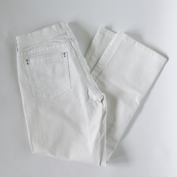 WHBM White Jean Capri - Picture 4 of 5
